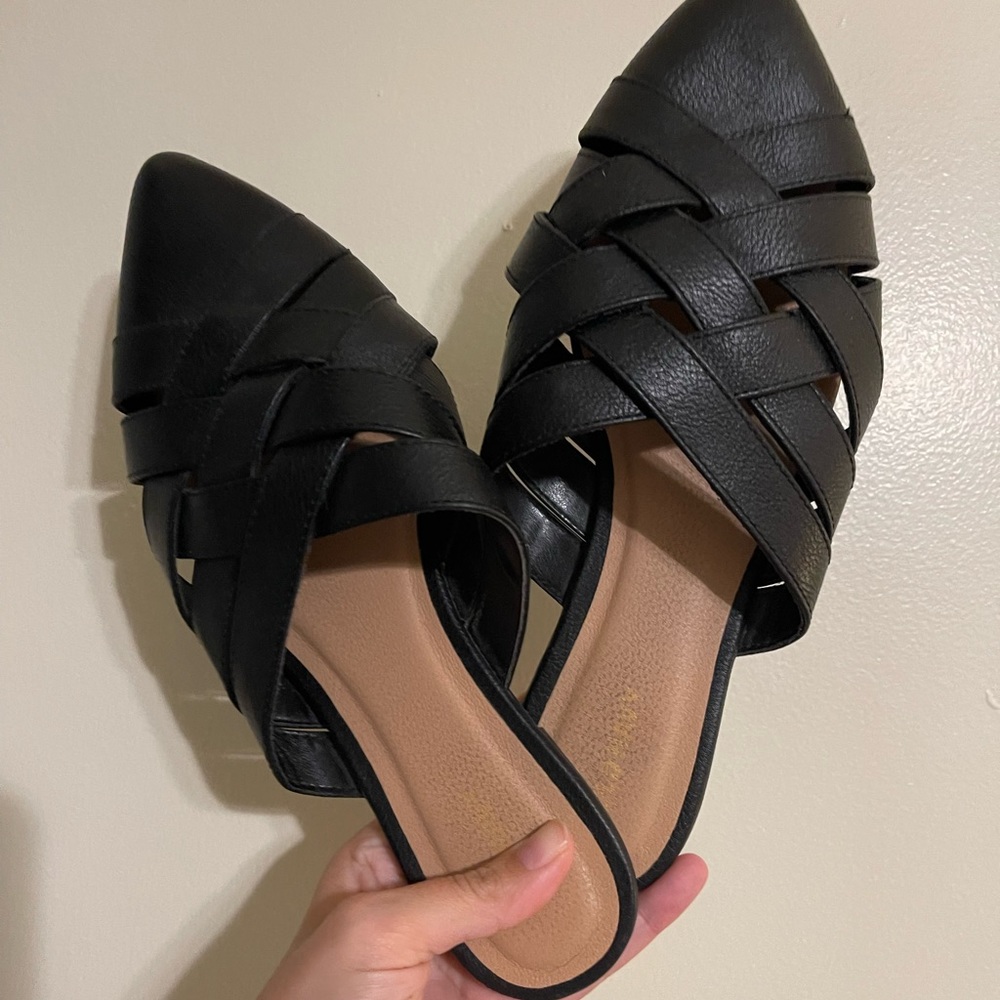 Old Navy Black Mule Crisscross Shoes